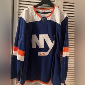 New York Islanders nhl hockey jersey